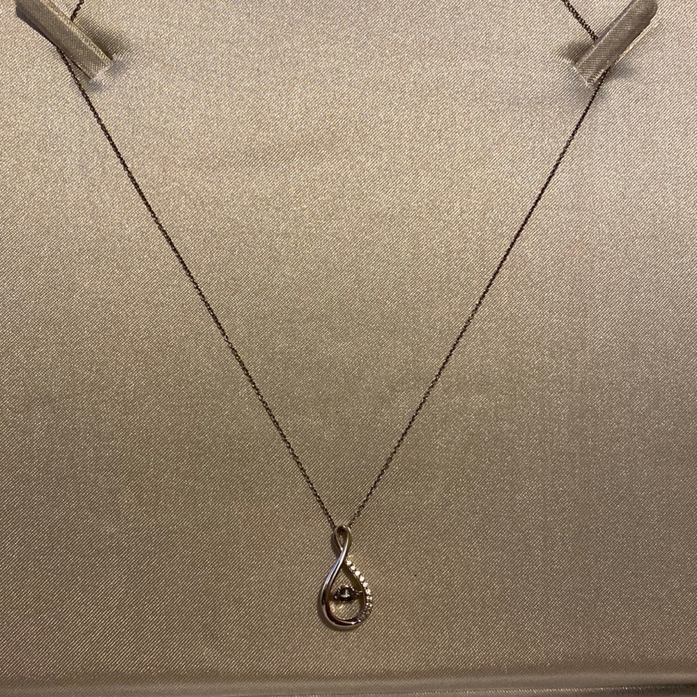Womens infinity necklace